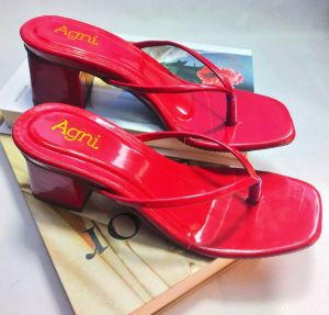 Agni-Sandal Jepit Hak kotak Tinggi 5cm Agni.