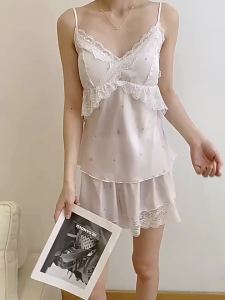 Phong cách Ins Chất liệu lụa satin ren Pijama Mùa Hè Nữ ngọt ngào v-cổ yếm bộ quần đùi in quần áo ngủ gợi cảm 2 bộ chi tiết