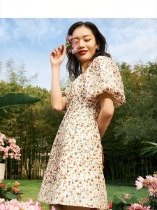 Vero Moda | Đầm Elegance Hoa Văn Cổ Vuông Pháp