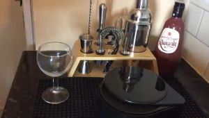 Jiwins Glass Rimmer 3 Tier Compartments Salt Sugar Untuk Perlengkapan Bar Bartender