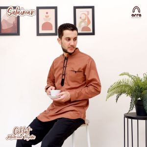 Baju Pakaian Muslim Pria Kemeja Sederhana Kancing Lengan Panjang Koko Sulaiman Hitam