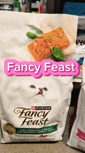 FANCY FEAST DRY FOOD Cat Food Dry Food Kibble 1.36kg | Chicken & Turkey | Ocean Fish & Salmon