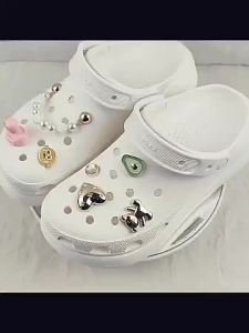 Metal jibbitz cross charm Shoe Buckle Texture Shining Rivets Glitter Stars Decorative Buckle Fashion Hole Shoes Accessories