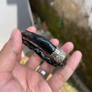 HK - Gelang Akar Bahar Hitam Original Medium Variasi Alpaka