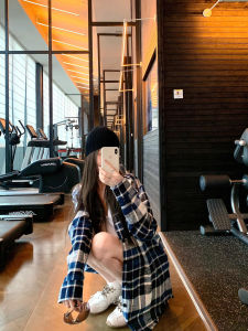 ระดับไฮเอนด์ ฤดูใบไม้ร่วง ลายสก็อต เสื้อเชิ้ต หลวม ลำลอง ผู้หญิง เสื้อแจ๊กเก็ตสไตล์เดียวกันของผู้ชายแขนยาว ปกโปโล ความยาวปกติการผลิตจีน