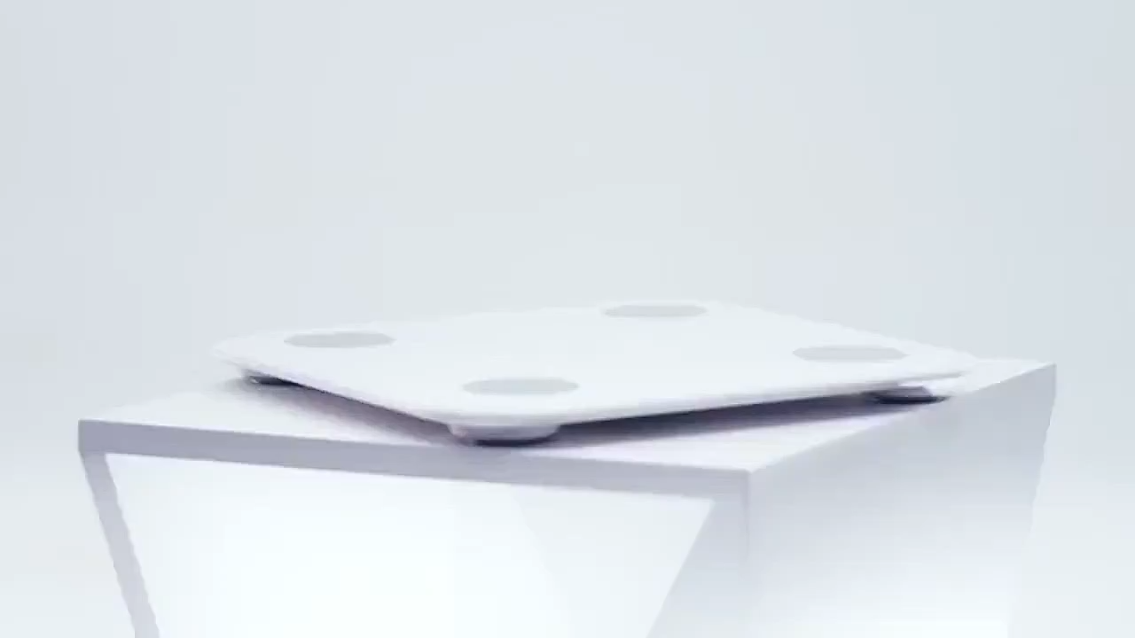 เครื่องชั่งน้ำหนักอัจฉริยะ ดิจิตอลสำหรับวัดไขมัน หน้าจอ LCD ชาร์จ USB แม่นยำสูง ระดับมืออาชีพ รองรับน้ำหนักสูงสุด 180 กก. สำหรับคนลดน้ำหนัก สีขาว/ดำ