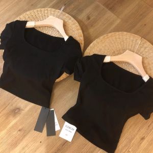 Elegant Square Neck Short Sleeve Crop Top