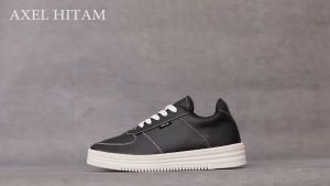 DECKS KIDS AXEL HOLE HITAM SEPATU ANAK LAKI-LAKI PEREMPUAN