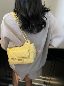 Fashionable Versatile Womens Underarm Bag 2025 New Summer Trend Diamond Chain Shoulder Bag High Quality Texture Korean Style