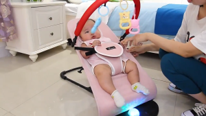 Foldable Baby Rocking Bouncer Soft Newborn Baby Bouncing Chair Baby Rocker High Quality Fabric