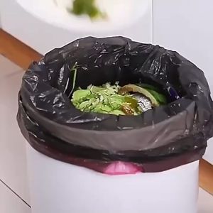 ถุงขยะ แบบม้วน 1 แพ็ก 20 ใบ (1ม้วน) สีดำ