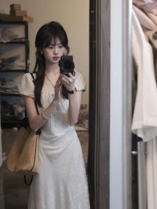 French Vintage Tea Break Tie Dye Long Dress Womens Waist Cinching Elegant Design Gentle Strap Long Dress Summer A-Line Skirt