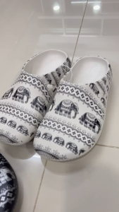 S รองเท้าหัวโต รองเท้าแตะAPPLE รุ่น BG3654-CHANG รองเท้านุ่มใส่สบายเท้า  Size 36-43 สี ขาวเทา ดำ ใส่ได้ทั้งชายหญิง