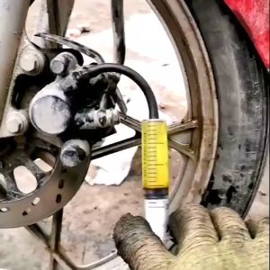 1 Set Alat Gas Bleed Syringe 100ml dengan 40cm Selang Motor Bleed Kit Kaliper Rem Alat Gas Bleed Syringe Untuk Rem