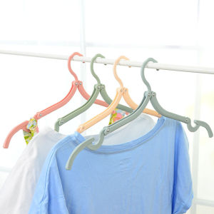 Travel portable plastic clothes hanger multifunctional simple folding clothes hanger household non-slip clothes hanger