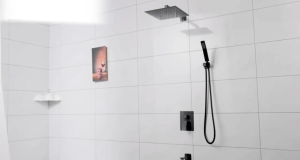 Shower Set 304 Stainless Steel 3-in-1 Square Bathroom Shower Head Wall Mounted 360 ° Rotating Cold Hot Water-Saving Shower Set