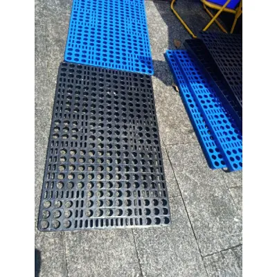 Pallet không chân 60×100×35 cm ( xanh và đen)