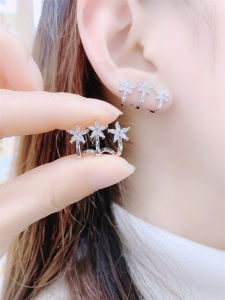 Tiktok Flower Delicate Earrings 2023 New Arrival One Ear Hole Can Wear Three Ear Holes Effect Sterling Silver Ear Studs
