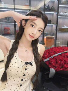 Áo Ba Lỗ Đan Chấm Bi Mềm Mại Ôm Eo Ngắn Cho Nữ Mùa Hè Thiết Kế Mới Cảm Giác Ôm Vừa Vặn Áo Ngắn Nhỏ