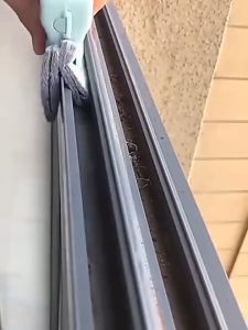 HCCM Window Cleaning Brush: A Durable Quick Cleaning Tool