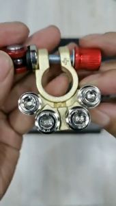 Tutup Kepala Aki Mobil & Quick Release Terminal Aki: Keunggulan dan Cara Penggunaan