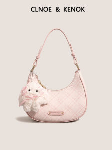Luxurious and Upscale Armpit Bag