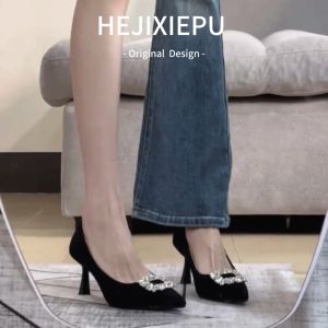 เรียบหรู สไตล์ฝรั่งเศส รองเท้าส้นสูงพื้นผิวกํามะหยี่ ผู้หญิง รองเท้า ฤดูใบไม้ผลิ ฤดูใบไม้ร่วง ส้นแหลมส้นบางเดินทาง ทันสมัย รองเท้าส้นเตี้ย