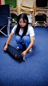 บีช Kermit เก้าอี้กลางแจ้งเก้าอี้พับตั้งแคมป์ไม้เนื้อแข็งเก้าอี้พับเก้าอี้นอนเก้าอี้ตกปลาแบบพกพาเก้าอี้ชายหาดพักผ่อน -Y035