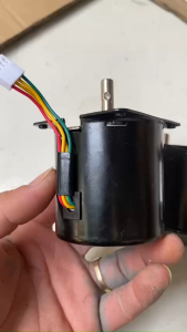 Mô tơ dùng cho máy ép Plastic Yt320Ks320.v.v.
