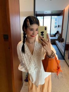 White Wooden Edge Ruffle Shirt Womens Long Sleeve V-neck Spring 2025 New Design Casual Loose Fit French Style Cotton Linen Blend