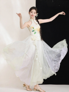LEAF DANCE | Trang Phục Nhảy Múa Cổ Điển Với Cổ Áo Cheongsam và Chân Váy Rộng