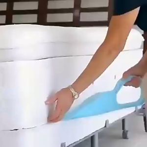 Mattress Lifter with Ergonomic Design Making & Lifting Handy Tool Alleviate Back Pain For Home Living Tool