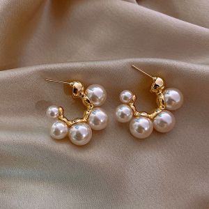 Elegant Pearl Womens Earrings Retro Style Fashionable Jewelry Lightweight Luxury Feelings Sister-In-Law Favorite Ear Jewelry