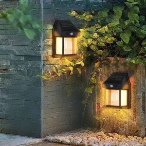 1/2/4 PCS Solar Lights with Three Levels of Dimming IP44 Waterproof Outdoor Spotlights Suitable for Terraces Porches Garages