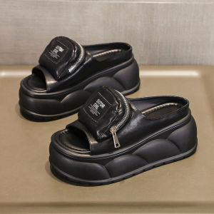 Thick Heel Sandals Women Summer Outdoor Wear New 2025 High-End Sensation Wallet Slippers One-Strap Beach Shoes Korean Style