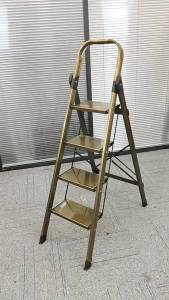 Safe Folding Multi-purpose Step Ladder