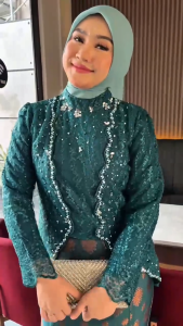 Setelan Kebaya Payet Kaleo Rok Lilit Kebaya Pesta
