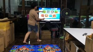 แผ่นเต้นคู่แบบไร้สายพร้อมรีโมทต่อ TV เล่นได้เลย ต่อ AV (Update ใหม่ มี 58 เกมส์)(ภาพ 32 bit)(เกมส์เต้น)(แผ่นเต้นไร้สาย)(แผ่นเต้นคู่)(แผ่นเต้น)