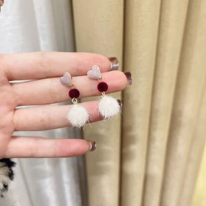 Pink Heart Shaped Furry Ball Earrings Womens Fashionable Unique Design High End Feeling Autumn Winter Plush Ear Jewelry Clip