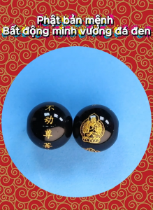 Vòng chuỗi đeo tay đá đen 8 ly và 10 ly charm Phật bản mệnh Bất động minh vương pha lê đỏ