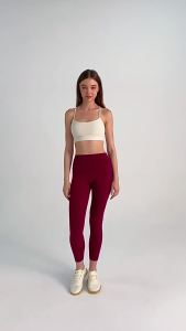 alo ผู้หญิง กางเกงโยคะ เอวสูง ความรู้สึกเปลือย ระบายอากาศ แห้งเร็ว ฟิตเนส กางเกงขายาว ยกสะโพก 9 จุด ผ้าแปรง