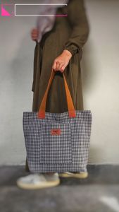 Tote Korean style wanita Totebag perempuan ibu ibu cewek untuk kuliah kerja sekolah arisan kondangan belanja belanjaaan mukena pengajian bepergian piknik bahan kain tebal resleting tali webing TSW TW