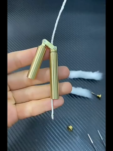 Brass Kerosene Lighter Creative Windproof Brass Lighter Smooth Cylindrical Lighter BLKT