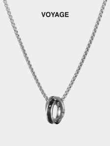 สร้อยคอพร้อมจี้ผู้ชายเหล็กไทเทเนียม ฮิปฮอป สไตล์อเมริกัน เครื่องประดับแฟชั่นเครื่องประดับโซ่จี้ชายอบสด