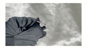ชูดิติ 4 กะแหวนเงิน ชูดิติ ฝังเพชร Moissanite Oval cut บูธู่ฝัง แหวนเงินแท้ ชุบทองคำขาว