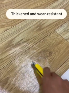 Stronger adhesive forcefloor vinyl tiles linoleum flooring PVC Floor Sticker linoleum rubberized makapalGive away knives and tape laying on the cement floor Wear-resistant Waterproof linoleum floor yard makapal