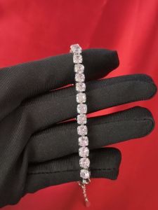 Selamat Datang di Diamcity Jewelry Flagship Store: Gelang Berlian Bertatahkan Mikro Baru Moissanite Merah Muda Mewah