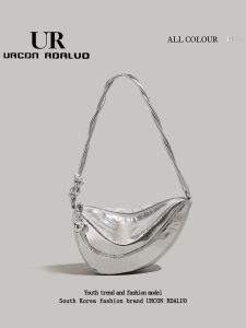 UR Luxury Silver Horned Shoulder Bag Womens Commuter Underarm Fashionable Versatile Crossbody Bag Stylish Daily Match