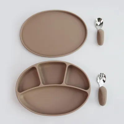 XIAOCHONGYAYA | Silicone Sectioned Suction Plate With Dust Cover Baby Feeding Dishes