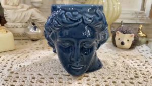 Ancient Greek Style Ceramic Coffee Mug with Carved Head Design - 1 Piece